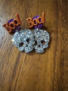 Glitter Skull 'Boo' Halloween Earrings - Silver, Orange, Purple